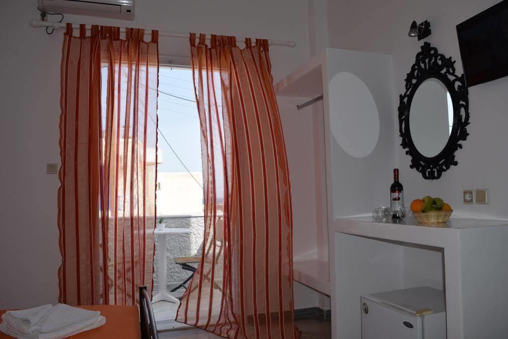 Join Us Low Cost Rooms Kamari  Bagian luar foto