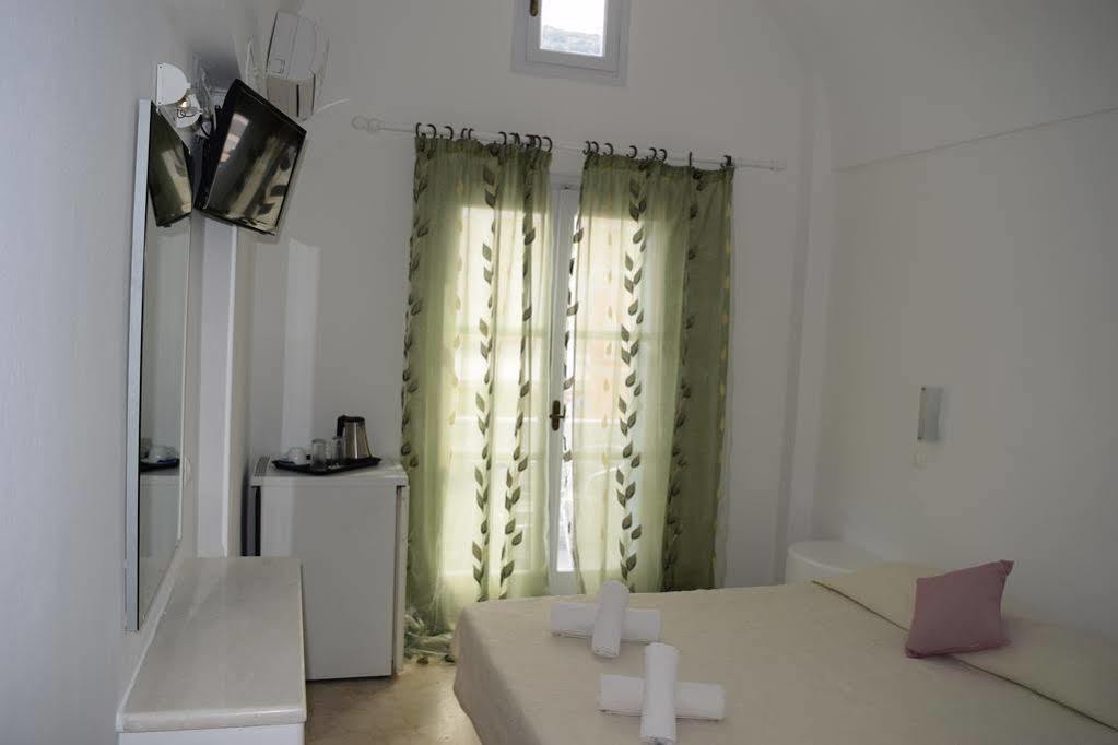 Join Us Low Cost Rooms Kamari  Bagian luar foto