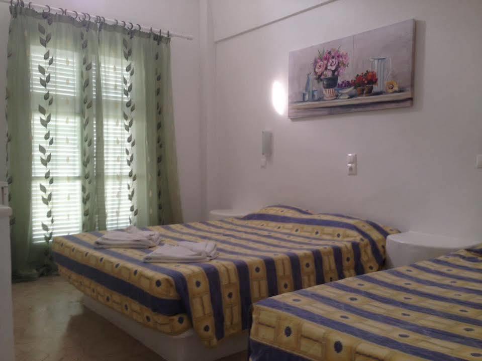 Join Us Low Cost Rooms Kamari  Bagian luar foto