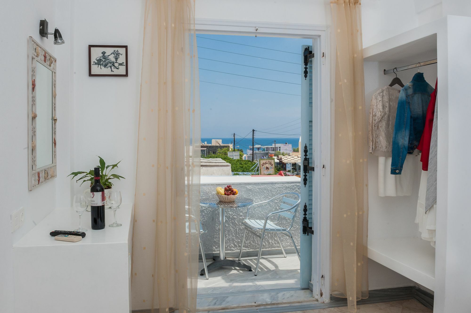Join Us Low Cost Rooms Kamari  Bagian luar foto
