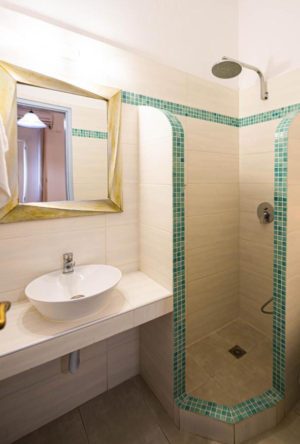 Join Us Low Cost Rooms Kamari  Bagian luar foto